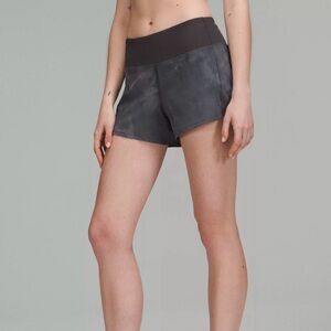 🌼Lululemon | Speed Up Mid-Rise Lined Short 4"  Size 12 Diamond Dye Pitch Grey